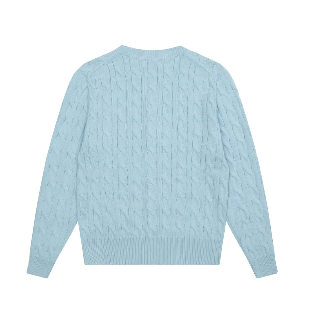 🅿️230 "Top quality" Style number: DS006# [Ralph Lauren round neck solid color pony embroidered logo twist knitted cardigan] ✅Ralph Lauren classic basic versatile knitted cardigan jacket for all seasons ✅Main supplier platform live broadcast Wholesale entity Replacement if out of stock No removal from shelves ✅ZP quality 1:1 version Scan code to enter the GF website Counter quality ✅Detailed quality The only one in Guangzhou Imported quality cotton yarn Focusing on high-end, cost-effective, and good quality. Needless to say, the version is restored to the original version. The maximum size can be worn up to 160 pounds. Loose, comfortable and stress-free. ✅The upper body is simple and easy to match. A must-have for goddess ootd. Good-looking clothes are never picky. A must-have in the goddess’ wardrobe. Size: S-XL. Color: Black, navy, off-white, gray, light blue, light pink, colorful blue, khaki, bright yellow, purple, Chinese red, turquoise green.